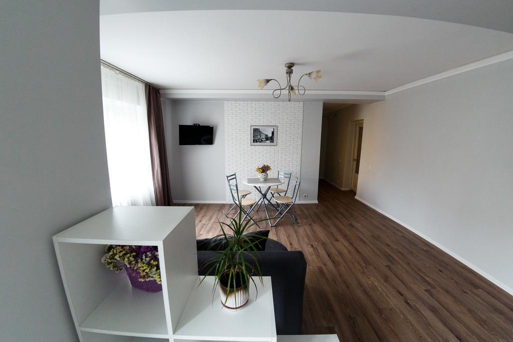 Chornovola Avenue Apartment 利沃夫 外观 照片